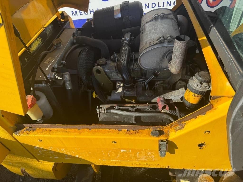 JCB 926 Vanterenski viljuškar
