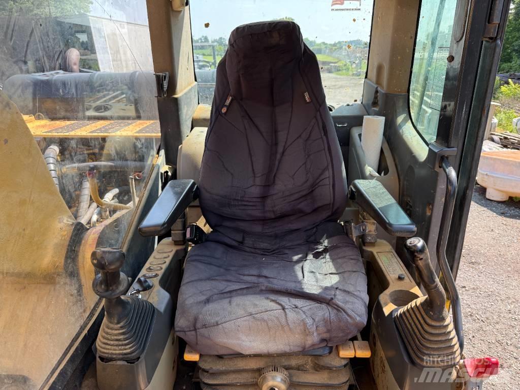 Komatsu PC 200 LC-8 Bageri guseničari