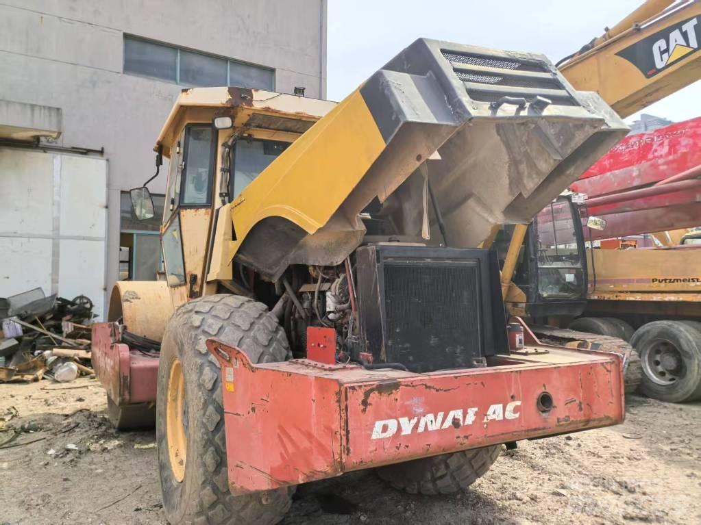 Dynapac CA 602 D Valjci sa jednim bubnjem