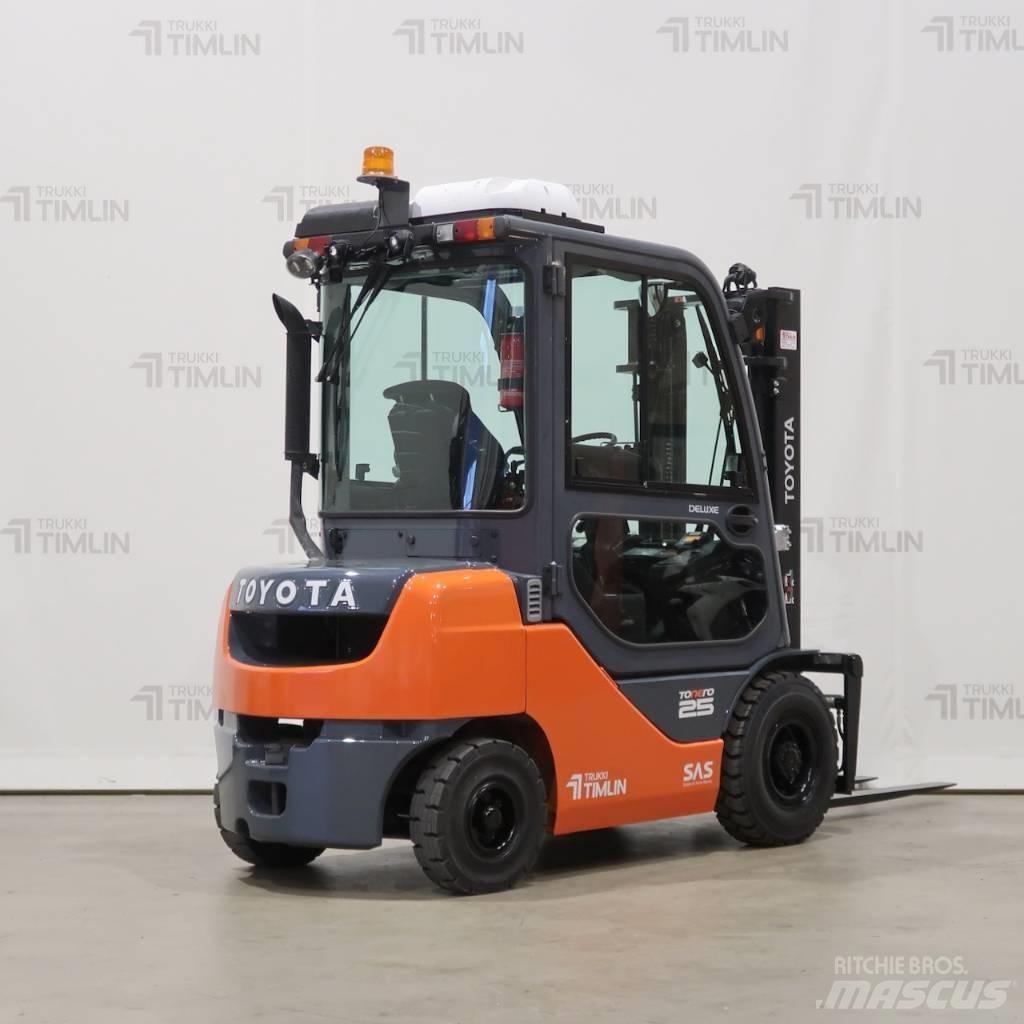 Toyota 52-8FDF25 Dizelski viljuškari