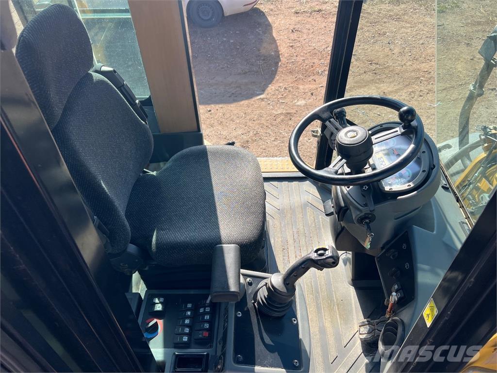 CAT 930 H 4X4 Ostalo za građevinarstvo