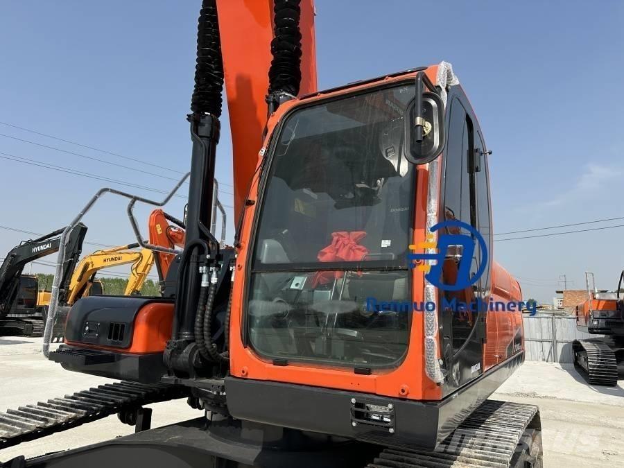 Doosan DX 340 Bageri guseničari