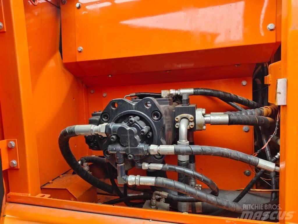 Doosan 225 LC Bageri guseničari