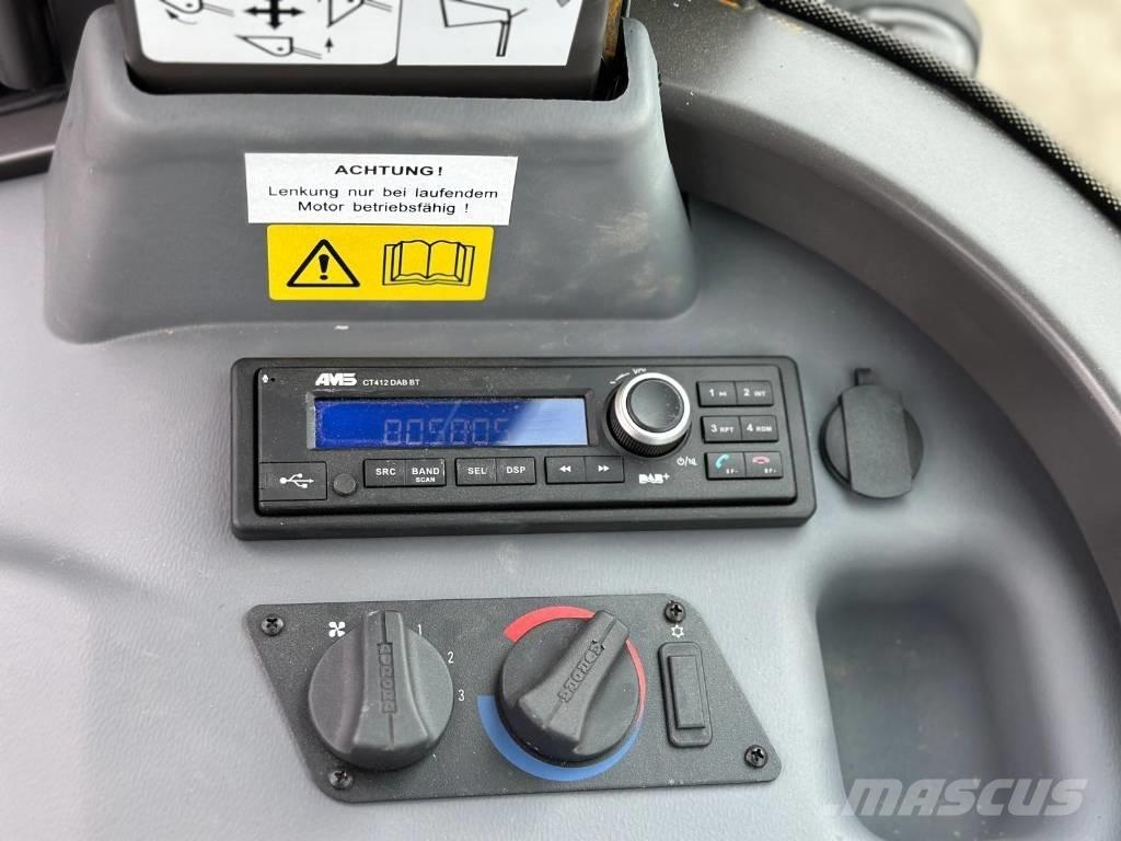 Mecalac AX 700 Utovarivači na točkove