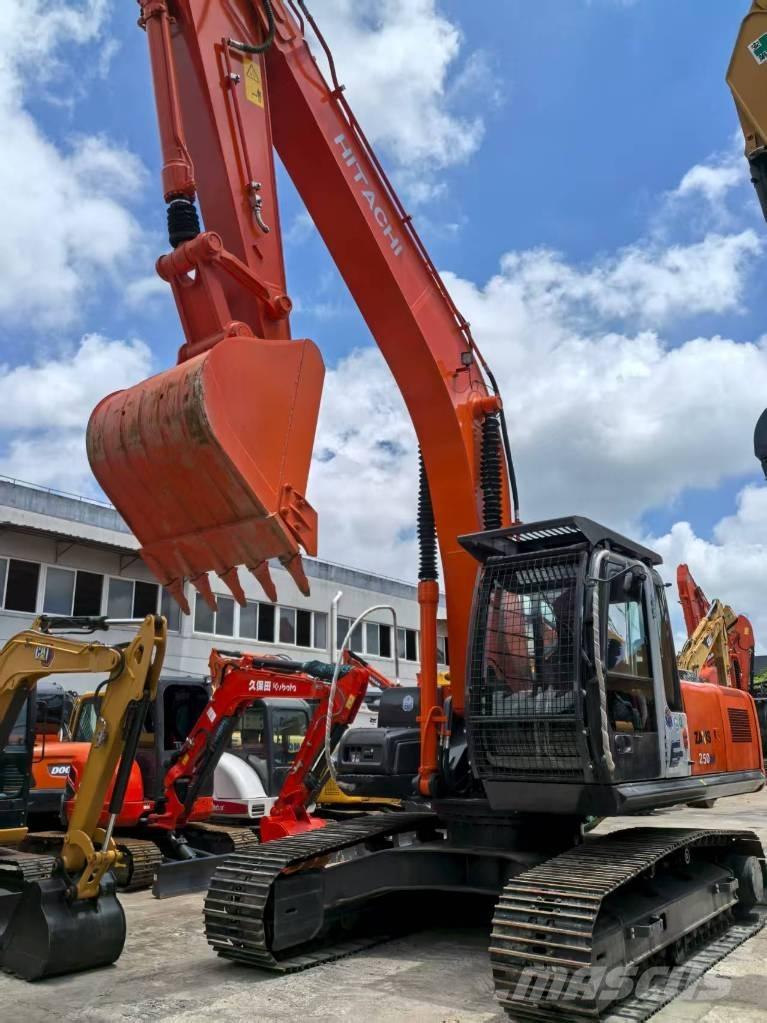 Hitachi ZX 250-3 G Midi bageri 7t – 12t