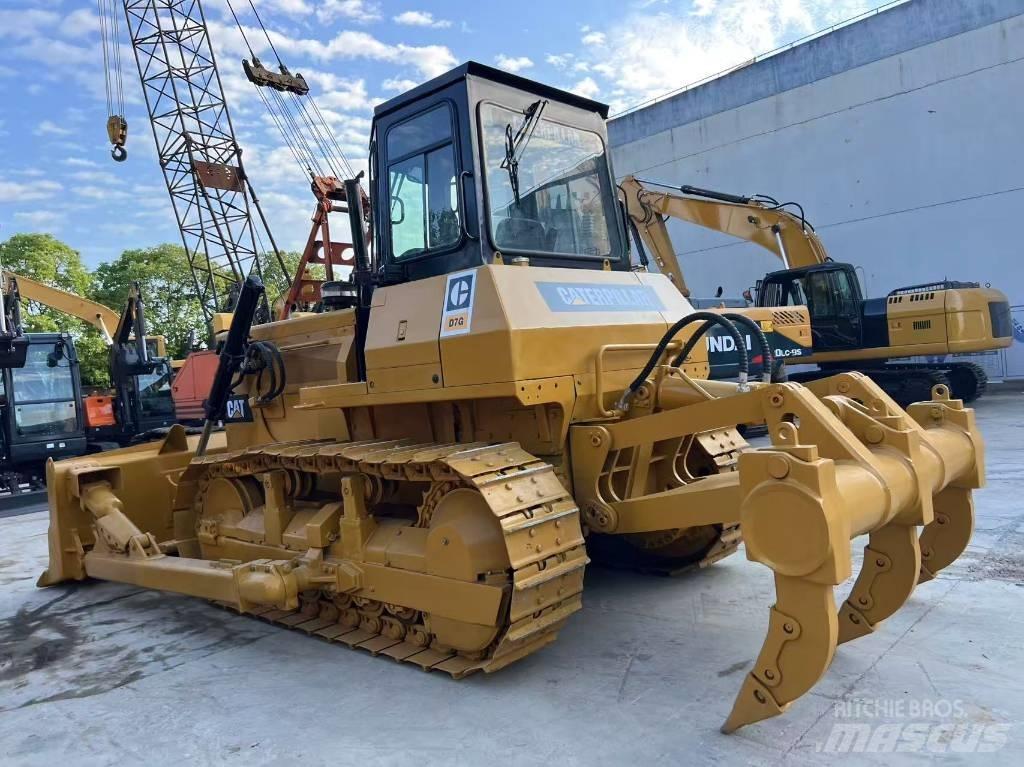 CAT D7G Buldožeri guseničari