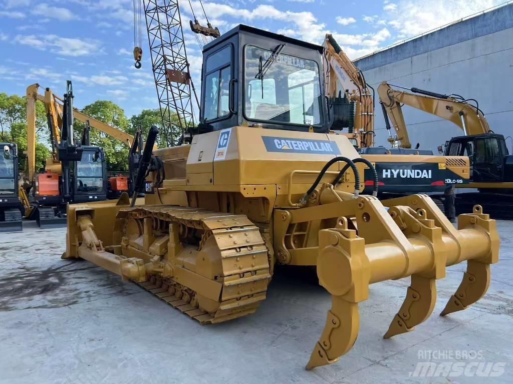 CAT D7G Buldožeri guseničari