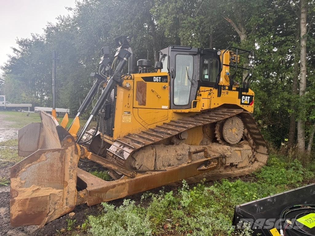 CAT D 6 T LGP Buldožeri guseničari