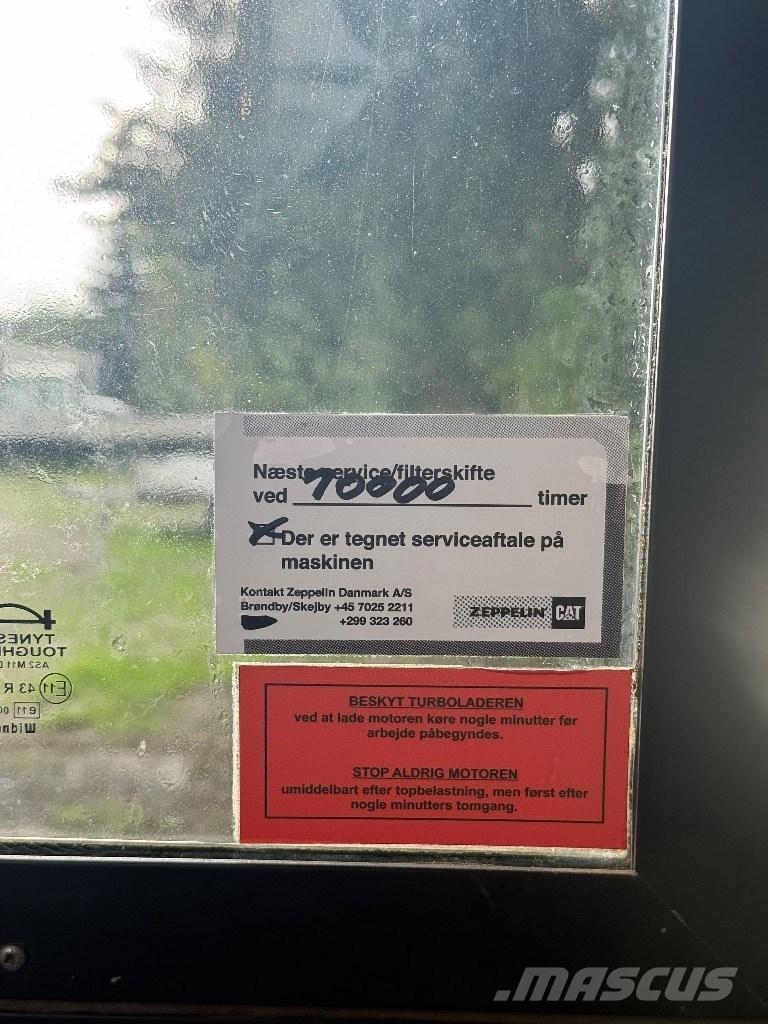 CAT D 6 T LGP Buldožeri guseničari