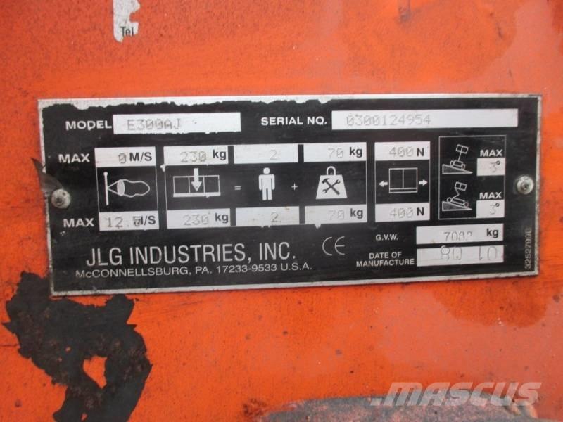 JLG E 300 AJ Zglobne podizne platforme