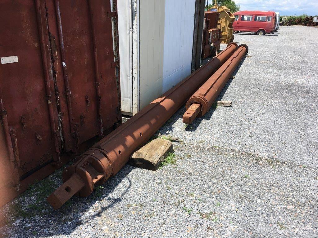Soilmec KELLY BAR Oprema dodaci i rezervni delovi za zabijanje stubova
