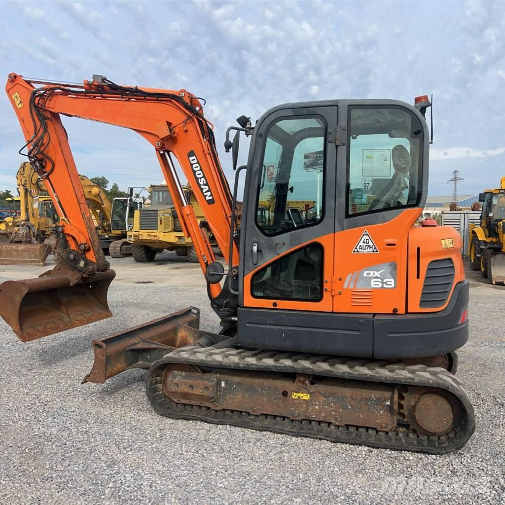 Doosan DX 63-3 Mini bageri < 7t