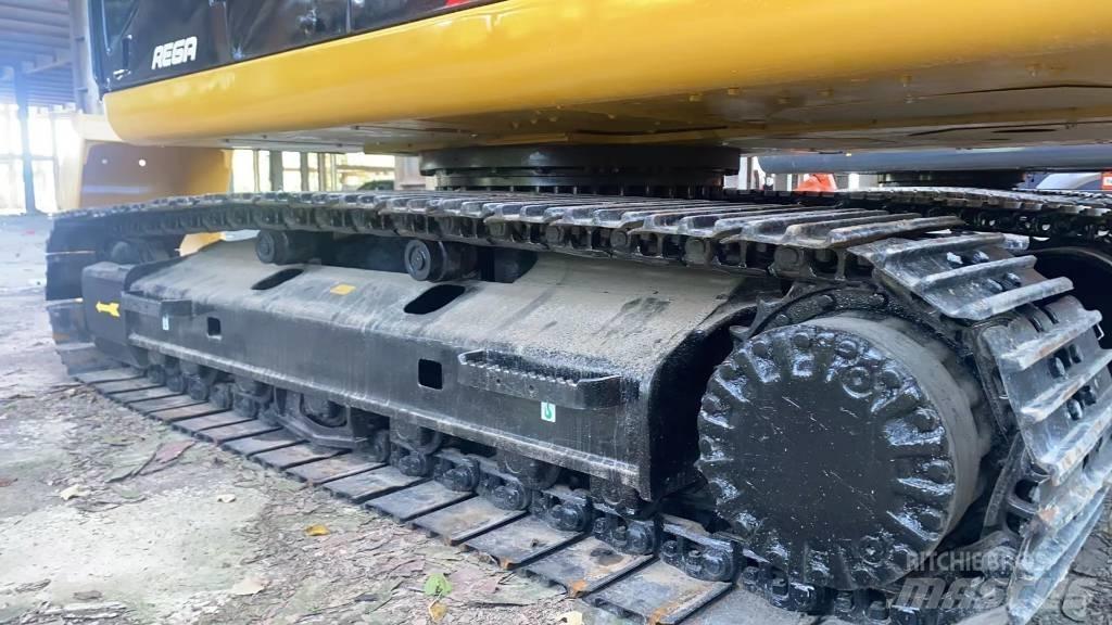 CAT 320D2L Bageri guseničari