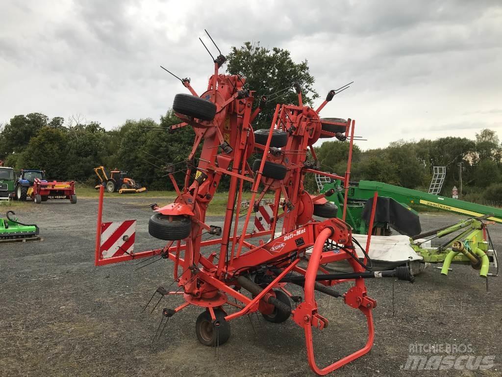 Kuhn GF 8702 Okretači i sakupljači sena
