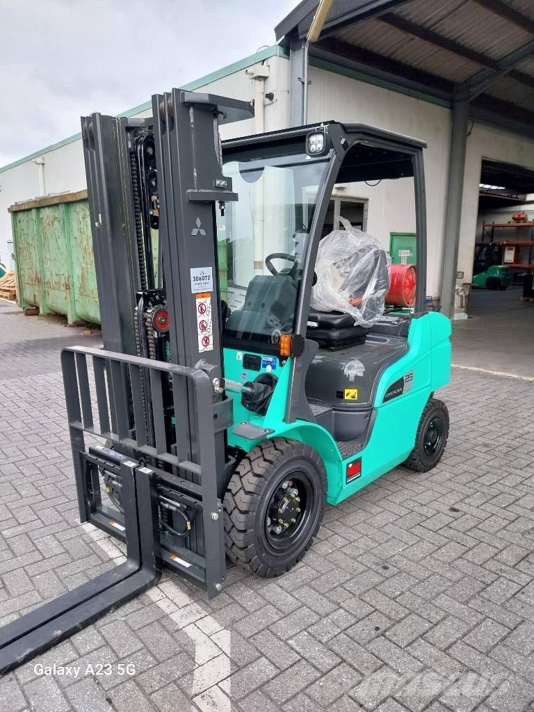 Mitsubishi FG 25 N Plinski viljuškari
