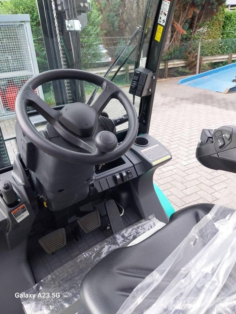 Mitsubishi FG 25 N Plinski viljuškari