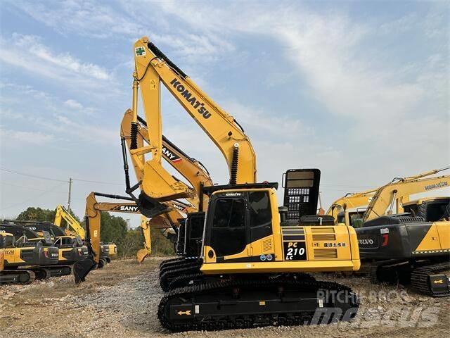 Komatsu PC210-8 Bageri guseničari
