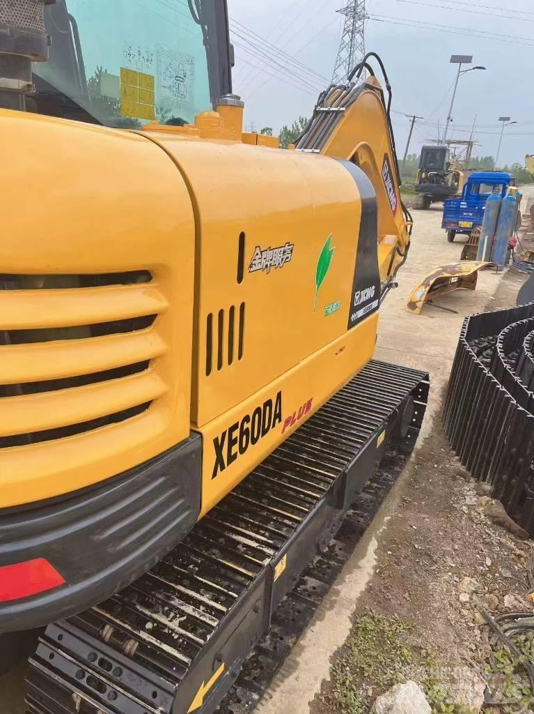 XCMG XE 60 DA Mini bageri < 7t