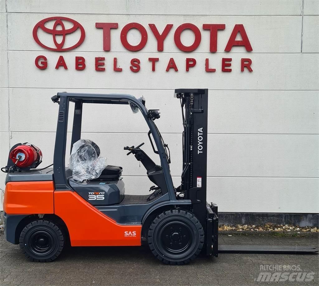 Toyota 02-8FGJF35 Plinski viljuškari