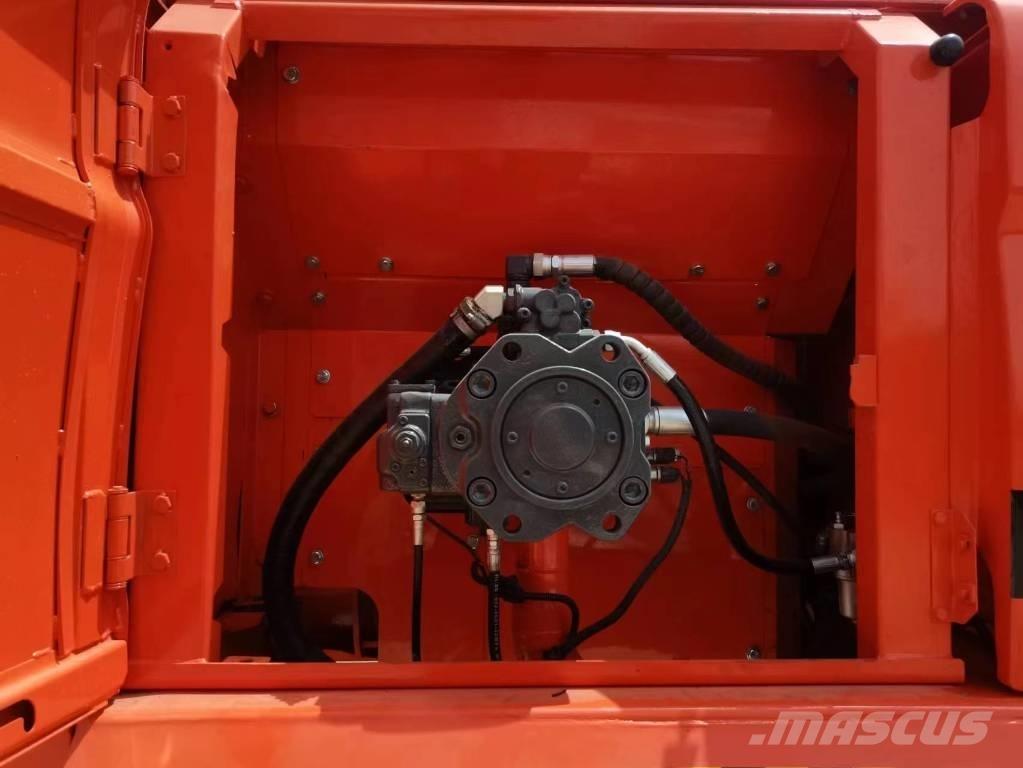 Doosan DX 300 Bageri guseničari