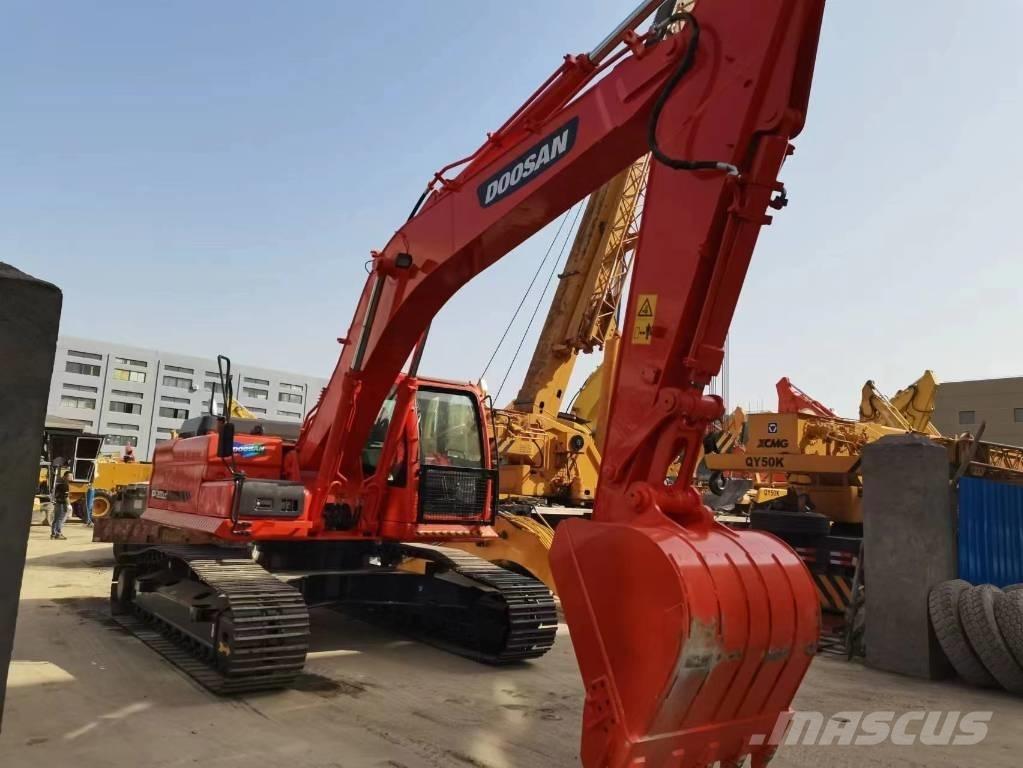 Doosan DX 300 Bageri guseničari