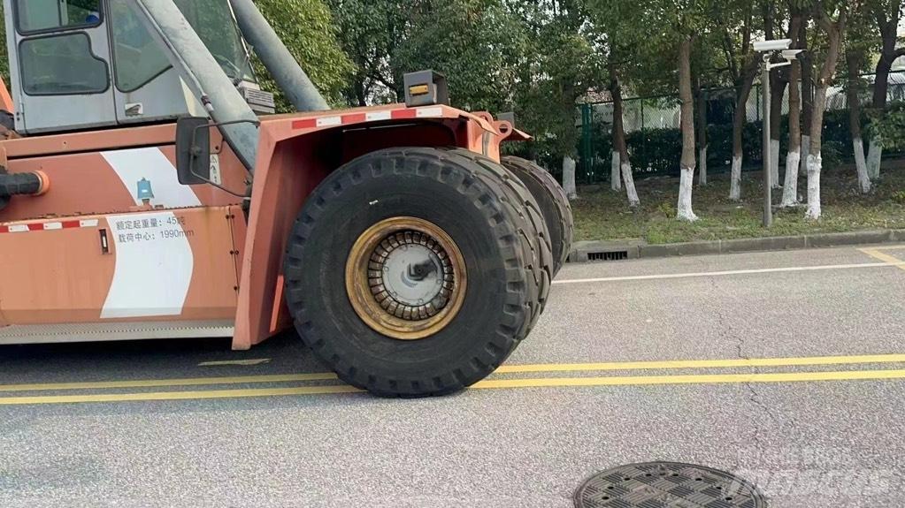 Kalmar M 517 Dohvatni viljuškari