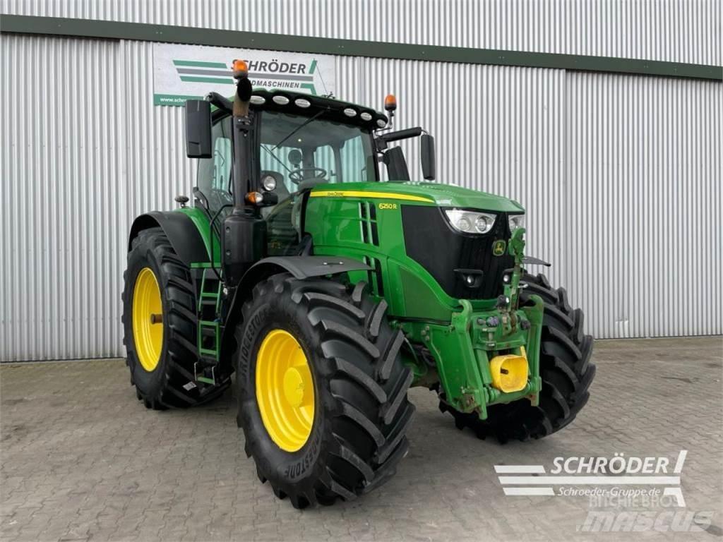 John Deere 6250 R Traktori