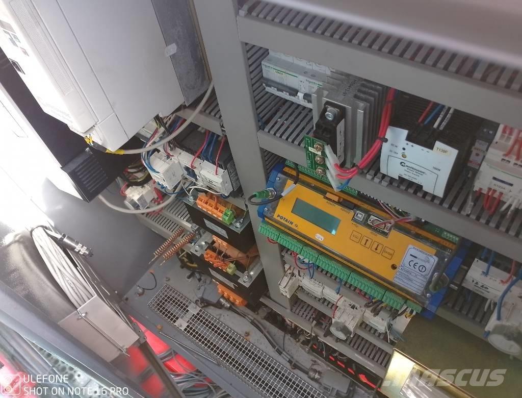 Potain MDT268-J10 Kranovi tornjevi