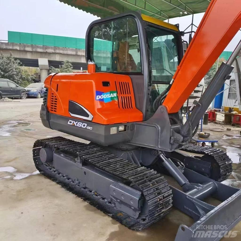 Doosan DX 60-9 C Bageri guseničari