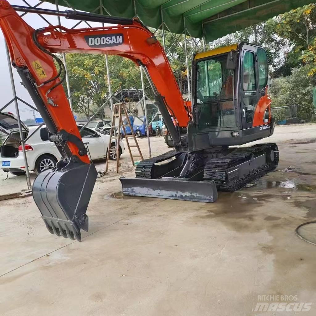 Doosan DX 60-9 C Bageri guseničari