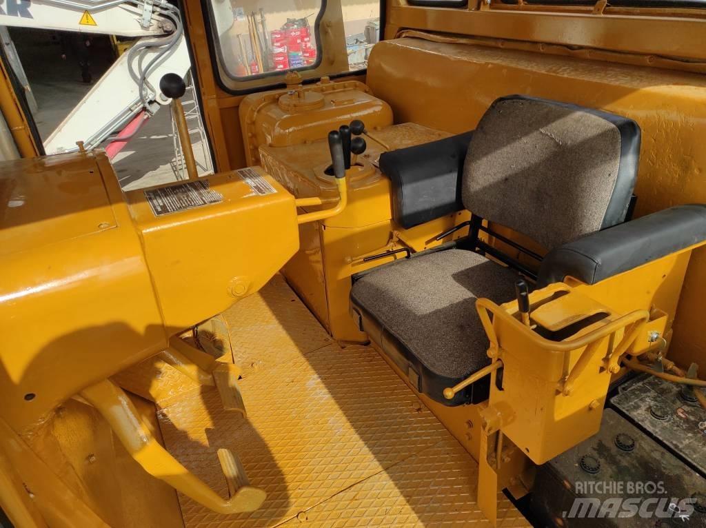 CAT D 9 H Buldožeri guseničari