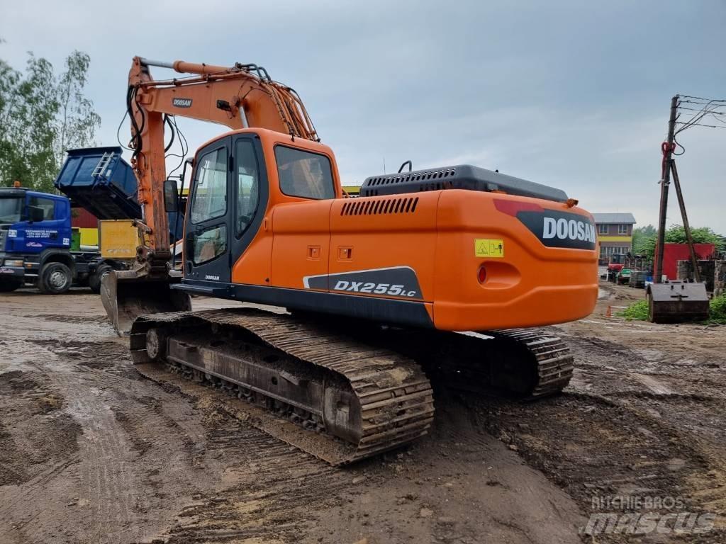 Doosan DX 255 LC Bageri guseničari