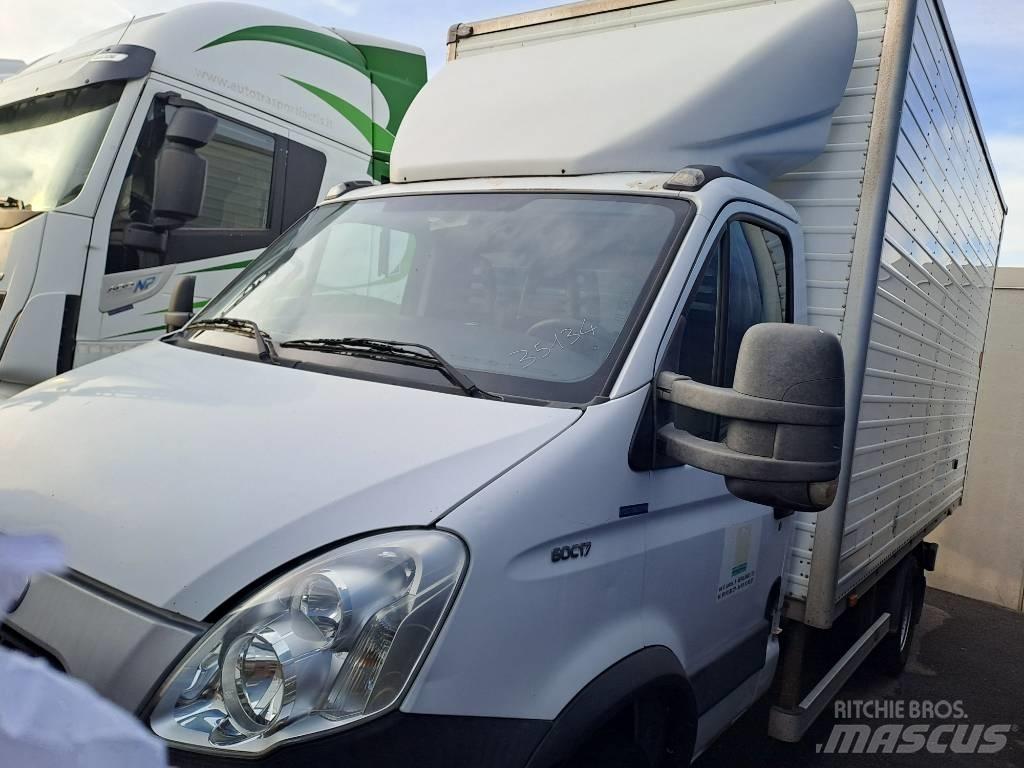 Iveco DAILY 60C17 Sanduk kamioni