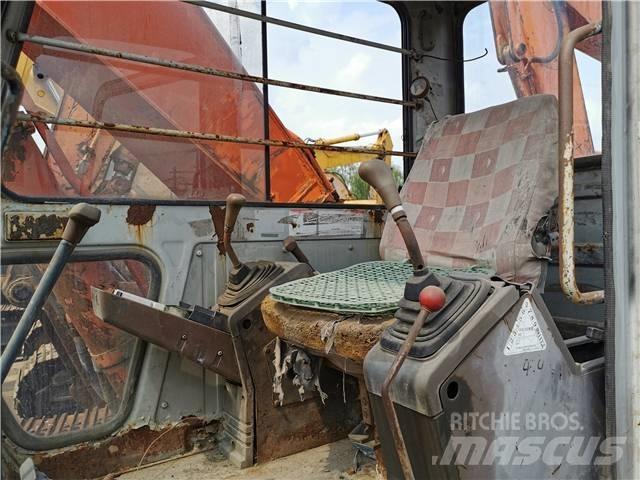 Hitachi EX200-1 Bageri guseničari