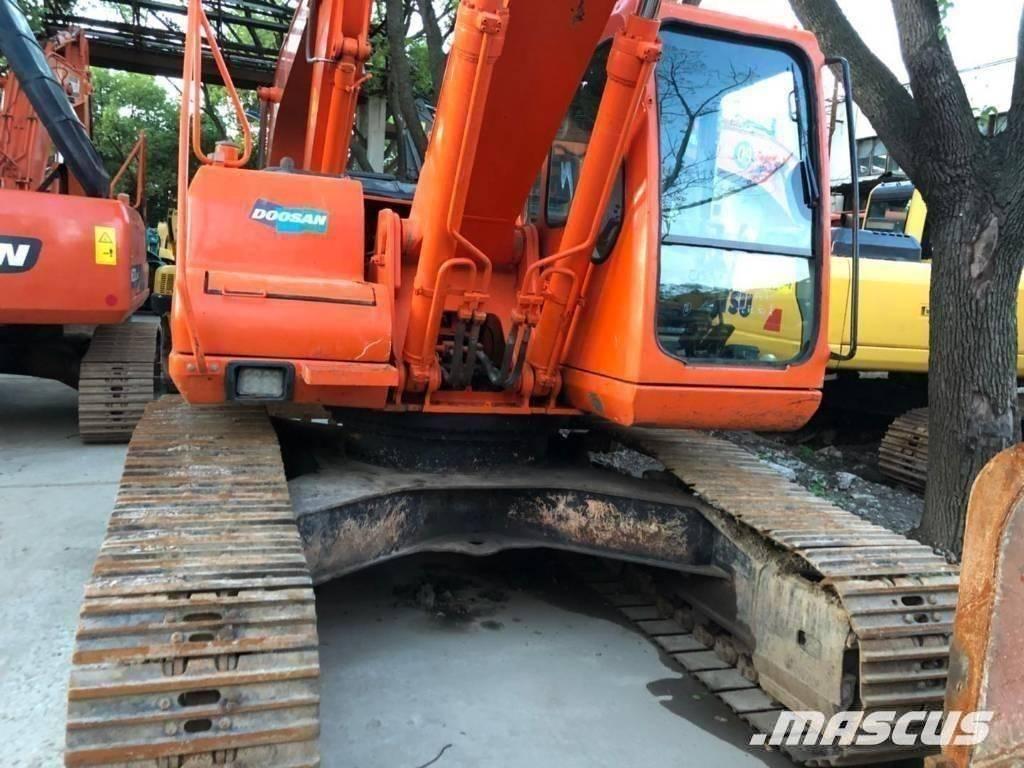 Doosan 220-7 Bageri guseničari