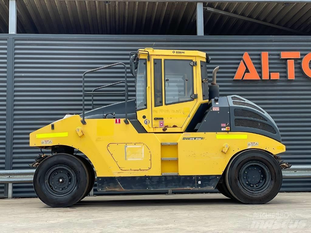 Bomag BW 25 RH Gumeni valjci na točkovima