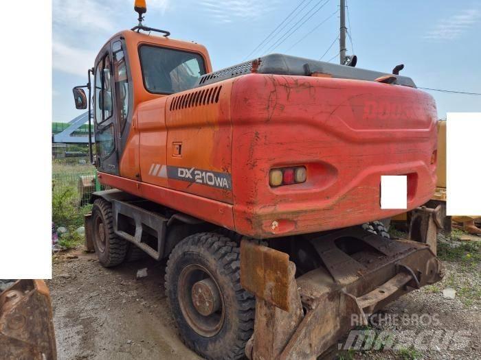 Doosan DX210WA Bageri točkaši