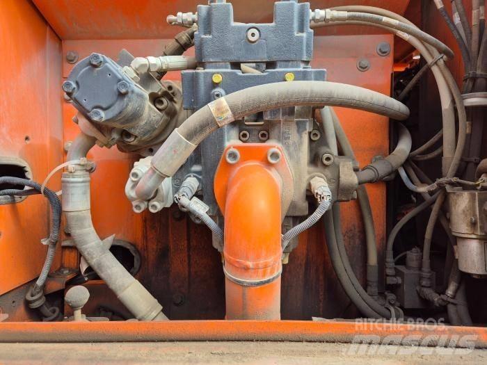Doosan DX210WA Bageri točkaši