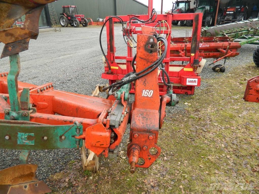 Kverneland 4korpusi Plugovi obrtači