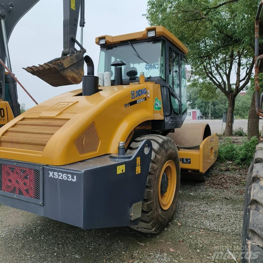 XCMG XS 263 J Valjci sa jednim bubnjem