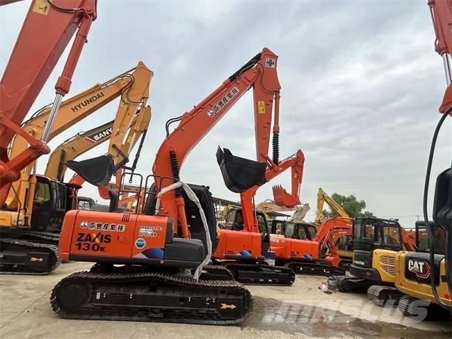 Hitachi ZX 130 Bageri guseničari