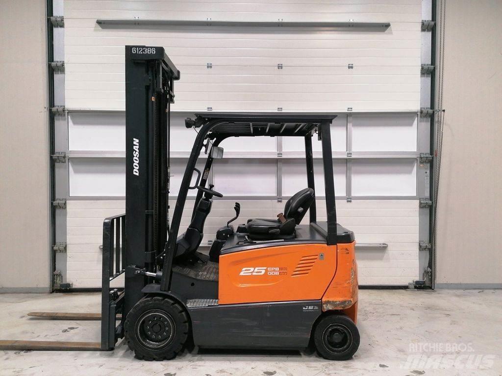 Doosan B25X-7 Električni viljuškari
