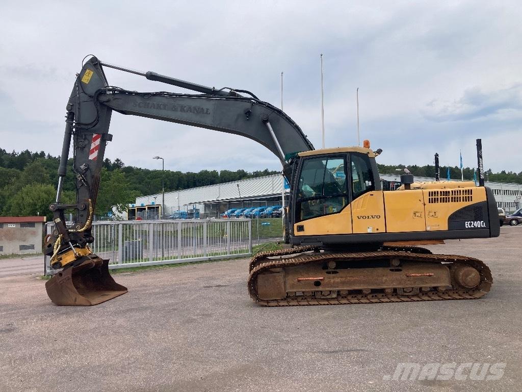 Volvo EC 240 C L Bageri guseničari