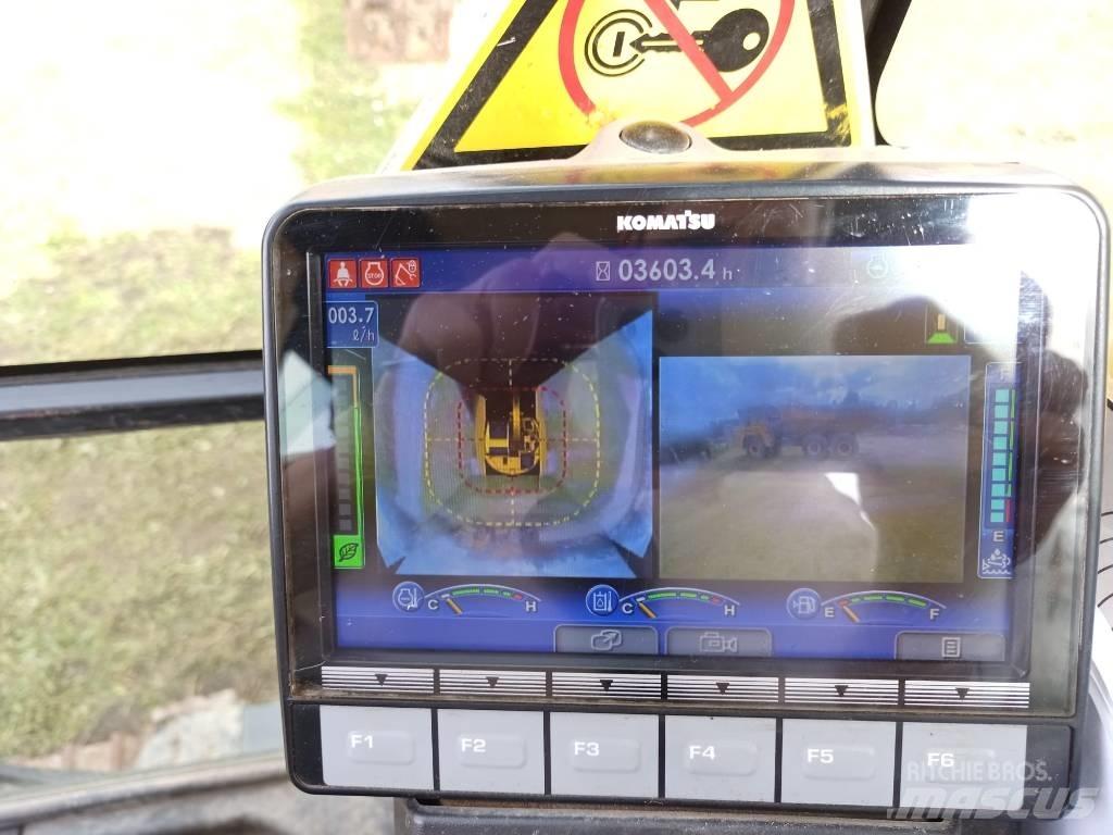 Komatsu PC 138 US-11 Bageri guseničari