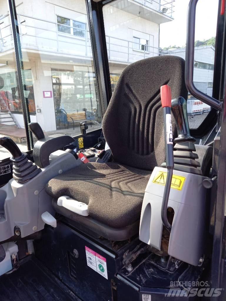 Kubota U 27-4 Mini bageri < 7t