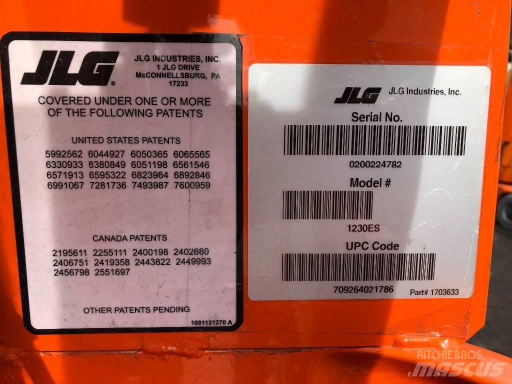JLG 1230ES      V-3373 Jarbolne penjajuće platforme