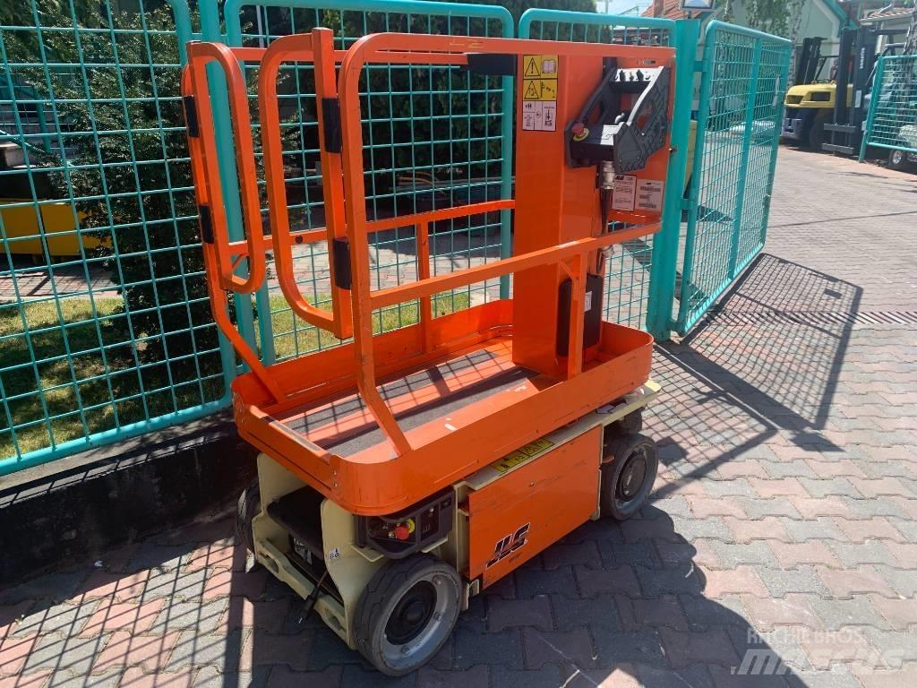 JLG 1230ES      V-3373 Jarbolne penjajuće platforme