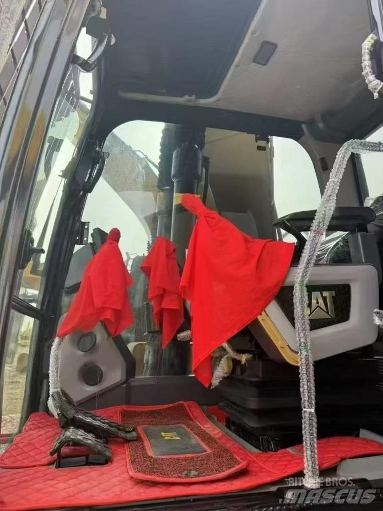 CAT 320 Bageri guseničari