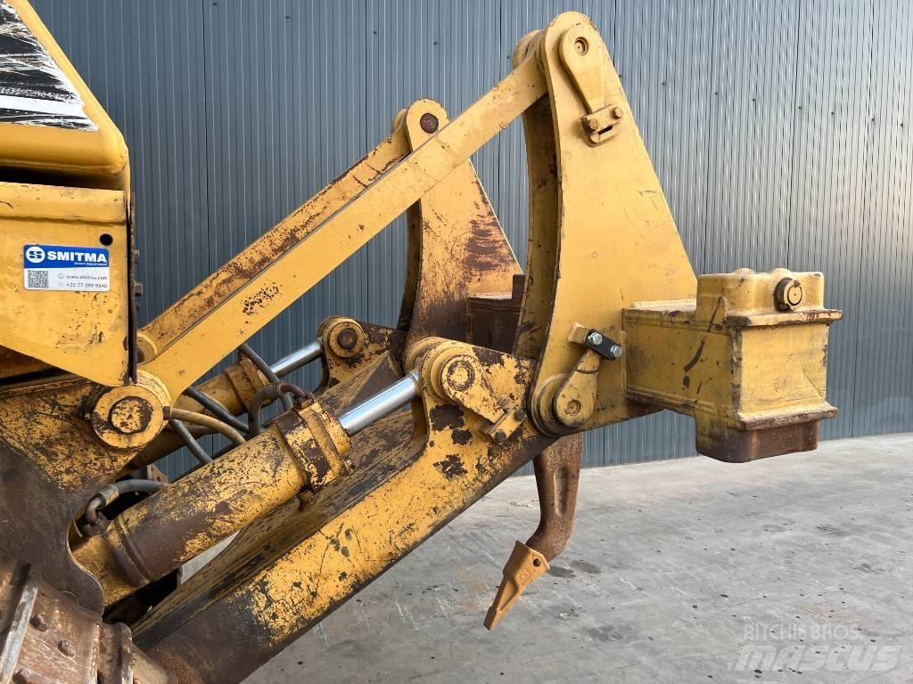 CAT D7H Buldožeri guseničari