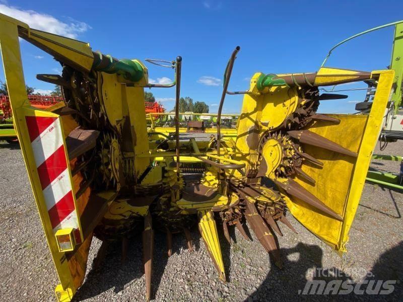 John Deere 7400 Mašine za stočnu hranu sa sopstvenim pogonom